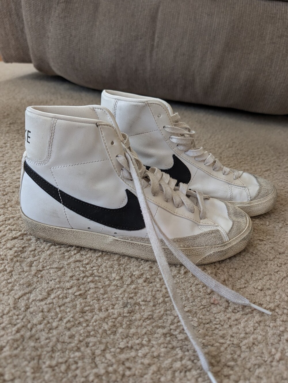 Nike High-Top Sneakers White with Black Swoosh